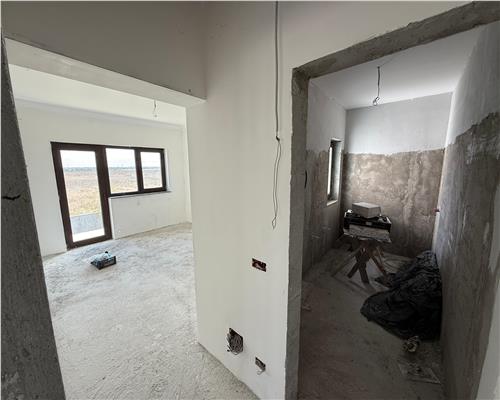 CASA P+E LA STADIU DE FINISAJE,  STR. CUZA VODA,  ZONA PETRESTI