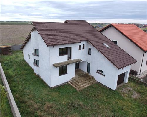 CASA P+E LA STADIU DE FINISAJE,  STR. CUZA VODA,  ZONA PETRESTI