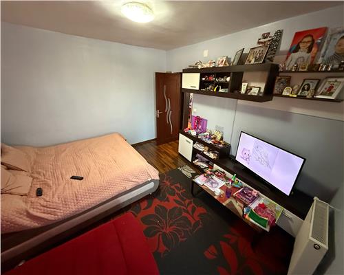 APARTAMENT 4 CAMERE, SCOALA 10