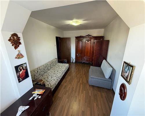 APARTAMENT 4 CAMERE, SCOALA 10