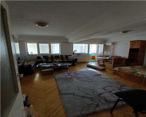 APARTAMENT 4 CAMERE CASA VRANCEANA
