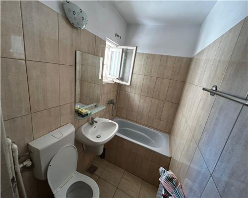APARTAMENT 4 CAMERE SUD