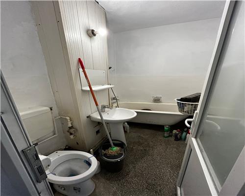 APARTAMENT 3 CAMERE BARSEI