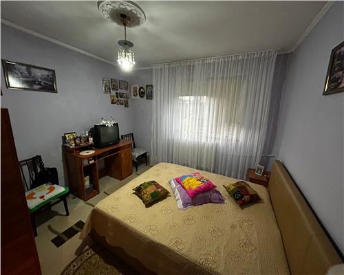 APARTAMENT 3 CAMERE SUD