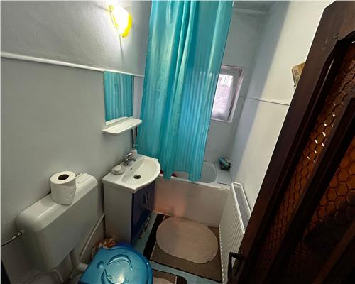 APARTAMENT 3 CAMERE SUD