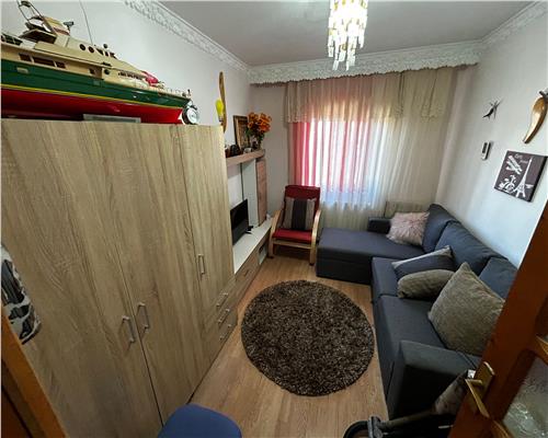 APARTAMENT 3 CAMERE SUD