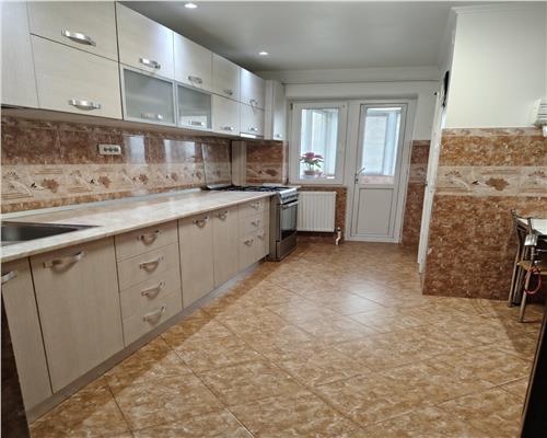 APARTAMENT 2 CAMERE COMISARIAT