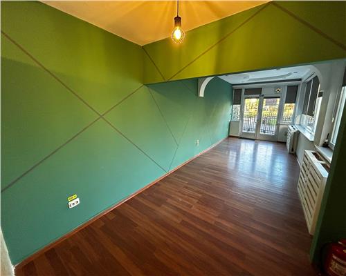 SPATIU COMERCIAL ZONA 2 STEJARI