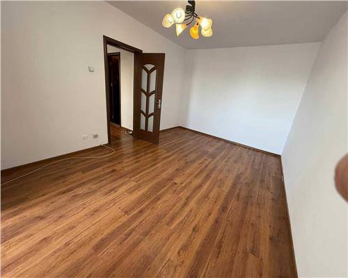 Dristor vanzare apartament 2camere