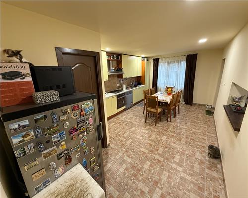 CASA P+1E CAMPINEANCA