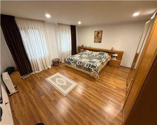 CASA P+1E CAMPINEANCA