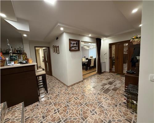 CASA P+1E CAMPINEANCA