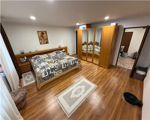 CASA P+1E CAMPINEANCA