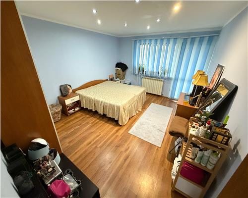 CASA P+1E CAMPINEANCA