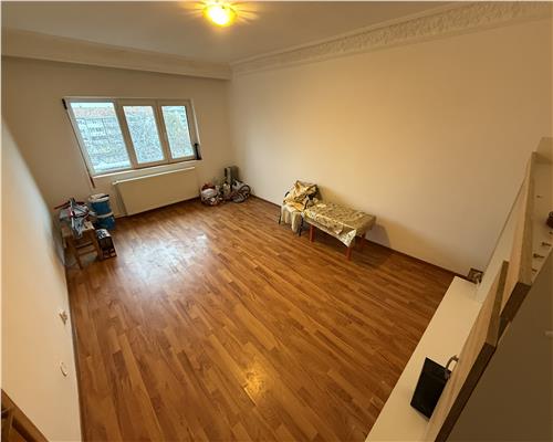 APARTAMENT 3 CAMERE, SUD,  Aleea Echit??ii