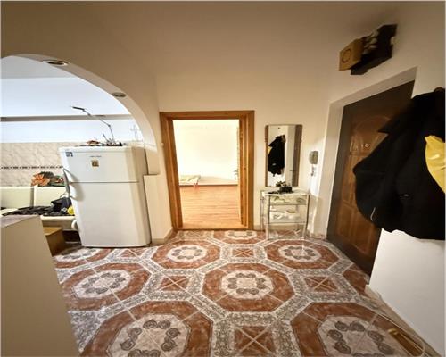 APARTAMENT 3 CAMERE, SUD,  Aleea Echit??ii