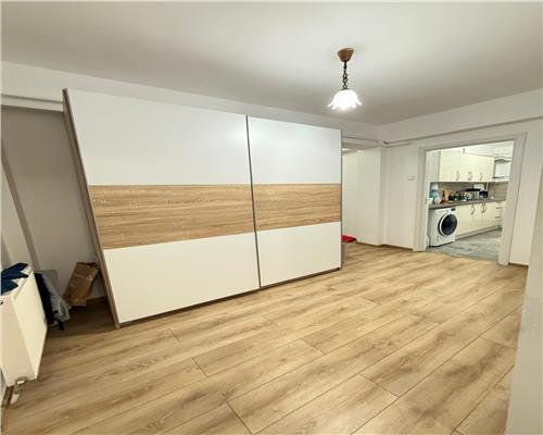 APARTAMENT 3 CAMERE, ETAJ 1, TEATRU