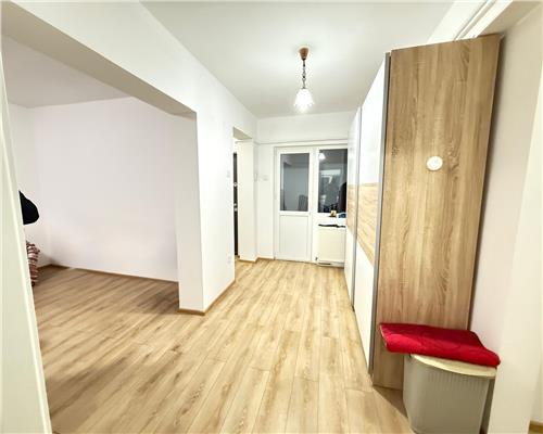 APARTAMENT 3 CAMERE, ETAJ 1, TEATRU