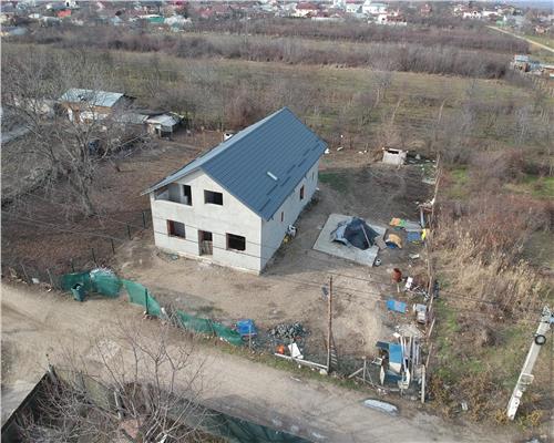 CASA LA GRI , UNIREA