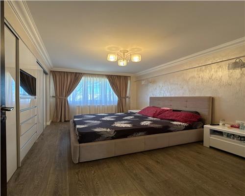 APARTAMENT 4 CAMERE ZONA PRIMARIE