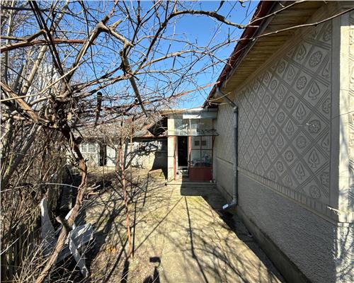 CASA CARAMIDA 5 CAMERE SI 5588MP INTRAVILAN , DESCHIDERE LA 2 STRAZI