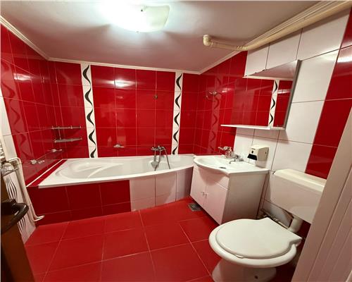 APARTAMENT 3 CAMERE, ETAJ 1, ZONA FINANTE