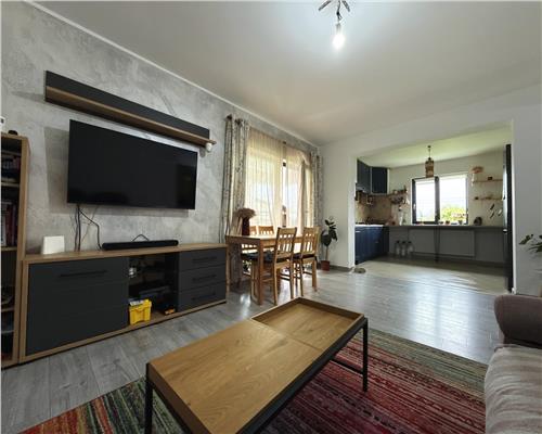 CASA 3 CAMERE  MANDRESTI