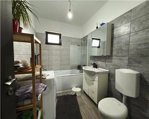 CASA 3 CAMERE  MANDRESTI