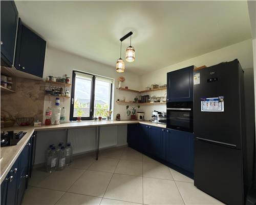 CASA 3 CAMERE  MANDRESTI