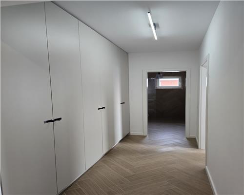 Garsoniera noua | Express Residence | Etaj 4 | Lift | Parcare privata | Complet mobilata si utilata