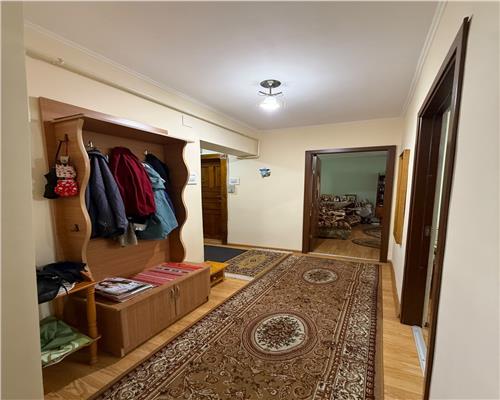 APARTAMENT 3 CAMERE BULEVARDUL UNIRII