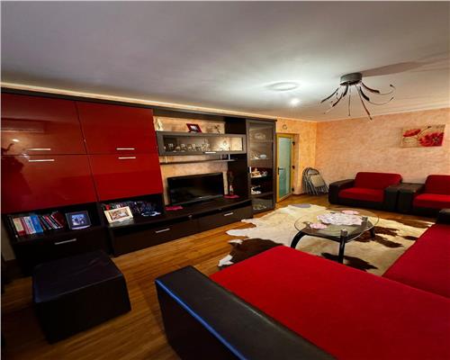 APARTAMENT DE VANZARE 4 CAMERE SUD 85MP