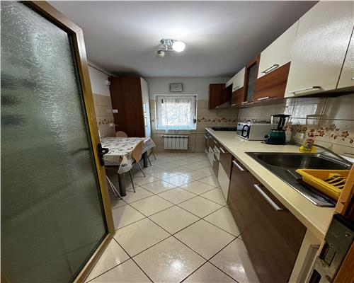 APARTAMENT DE VANZARE 4 CAMERE SUD 85MP