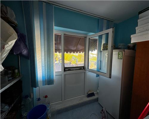 APARTAMENT DE VANZARE 4 CAMERE SUD 85MP